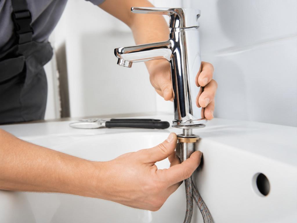 Wasserhahn tauschen – Dienstleistung zum Festpreis online buchen